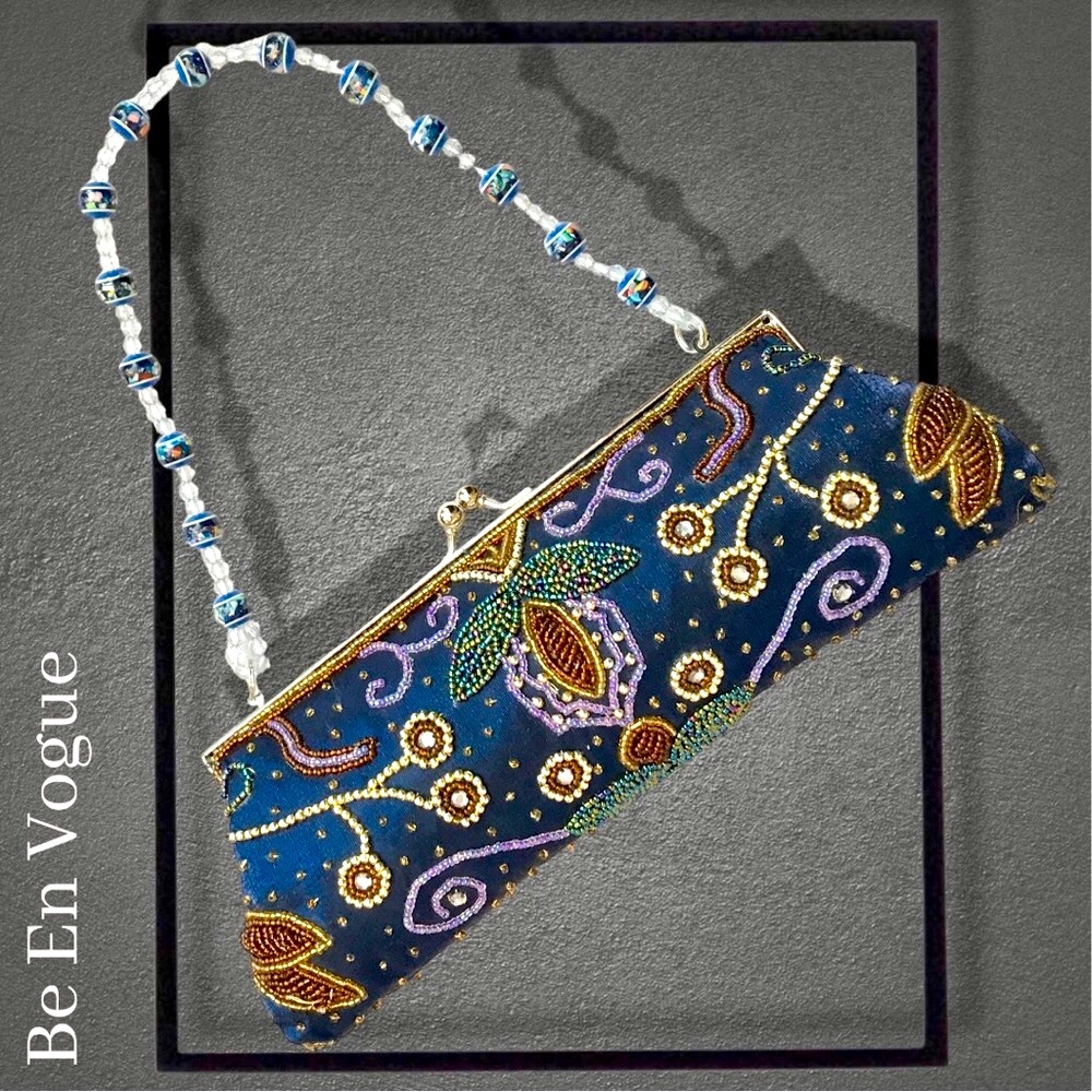 Clutch Embroidered and Beaded